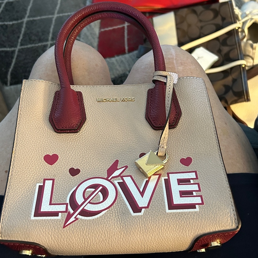 EUC Michael Kors Love limited edition bag